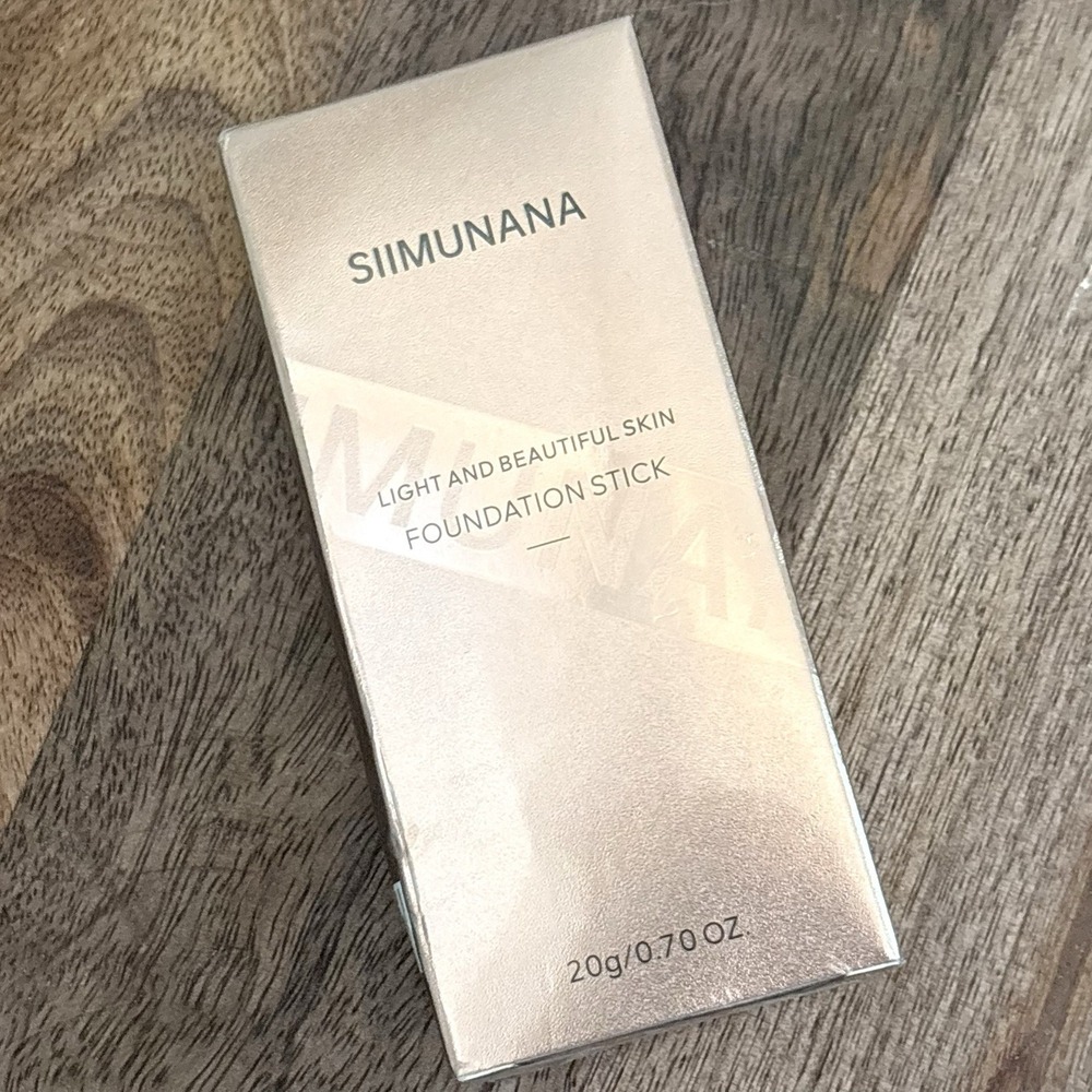 Siimunana Foundation Stick NEW Sealed 20g / .70 oz Color 04